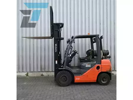 Gas gaffeltruck 2015  Toyota 02-8FGF25 LPG Heftruck (4)