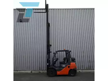Gas gaffeltruck 2015  Toyota 02-8FGF25 LPG Heftruck (5)