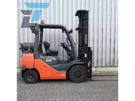 Gas gaffeltruck 2015  Toyota 02-8FGF25 LPG Heftruck (6)