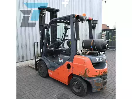 Gas gaffeltruck 2015  Toyota 02-8FGF25 LPG Heftruck (8)
