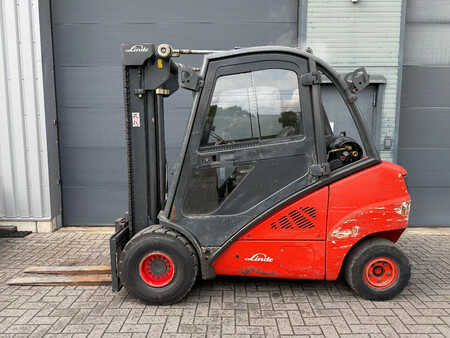 Gázüzemű targoncák 2007  Linde H30T LPG Heftruck (1)