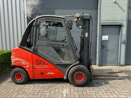 Gázüzemű targoncák 2007  Linde H30T LPG Heftruck (8)