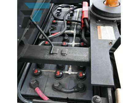 Verticale orderpickers 1997  Crown SP3021TT6095 Elektrische orderpicker (14)