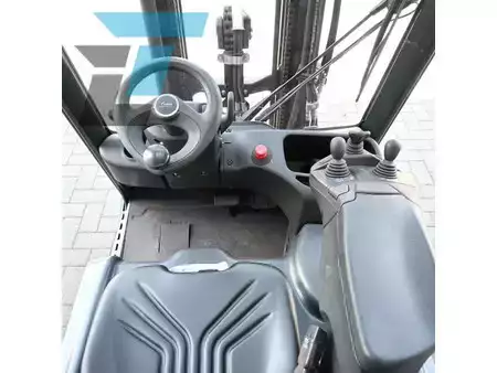 Elektro čtyřkolový VZV 2019  Linde E16C-02 Linde E16C-02 Elektrische heftruck (14)