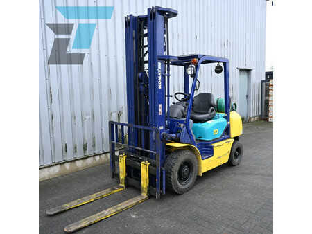 Treibgasstapler 1999 Komatsu FG20HT-12 LPG Heftruck (2)