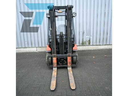 Elektro čtyřkolový VZV 2002  Toyota 7FBH25 Elektrische heftruck (10)