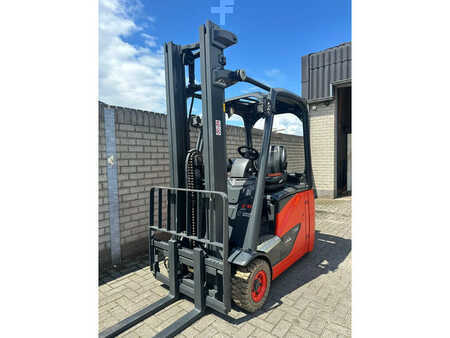 3-wiel elektrische heftrucks 2019  Linde 386 E16H-02 (3)