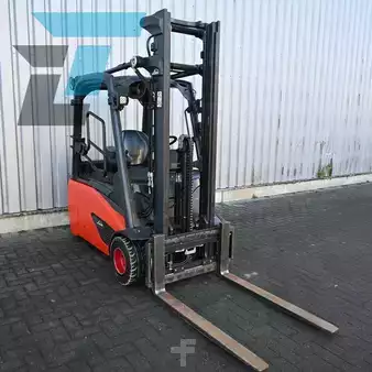 Elektro tříkolové VZV 2019  Linde E20L-02 (11)
