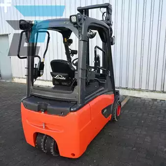 Elektro tříkolové VZV 2019  Linde E20L-02 (9)