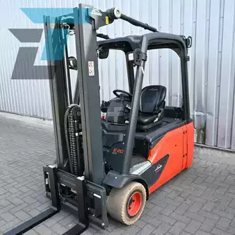 Elektro tříkolové VZV 2018  Linde E20L-02 (12)