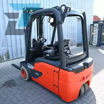 Elektro tříkolové VZV 2018  Linde E20L-02 (8)