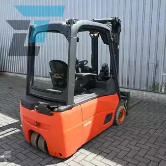 Elektro tříkolové VZV 2011  Linde E16L-01 (9)