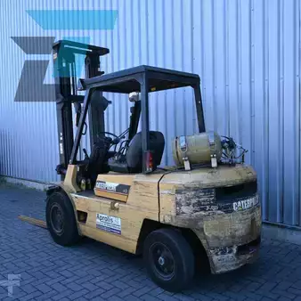 LPG VZV 2000  CAT Lift Trucks GPL40 (3)