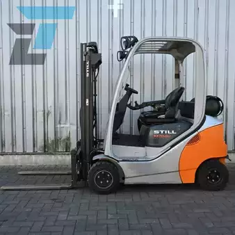 Wózki gazowe 2015  Still RX 70-20 T (1)