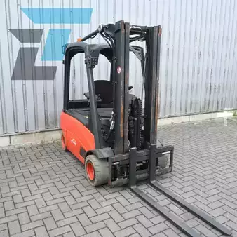 Elektro čtyřkolový VZV 2012  Linde E20PL-01 (11)