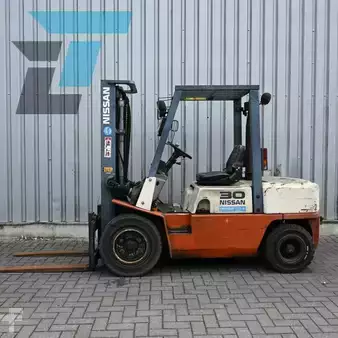 Nissan ZX 80 diesel forklift specs & dimensions (2011 - 2014