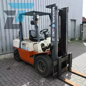Diesel Forklifts - Nissan FGJ02A30U (10)