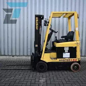 Carrelli elettrici 4 ruote 1998  Hyster E1.50XM (1)