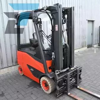 Chariots électriques à 4 roues 2019  Linde E16PH-02 (11)