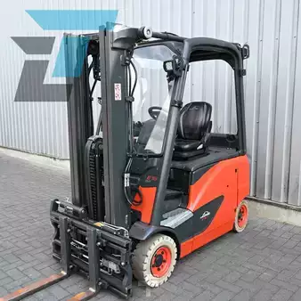 Chariots électriques à 4 roues 2019  Linde E16PH-02 (12)