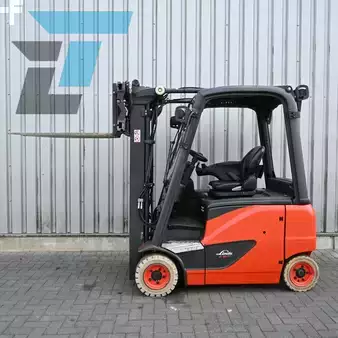 Chariots électriques à 4 roues 2019  Linde E16PH-02 (4)