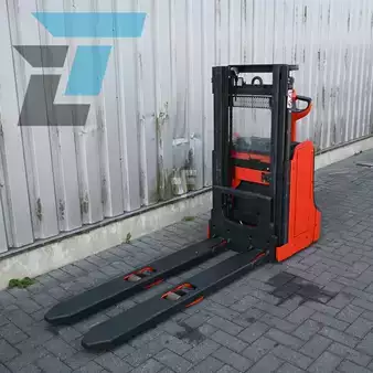 Ruční vysokozdvižný vozík 2019  Linde D08 (2)