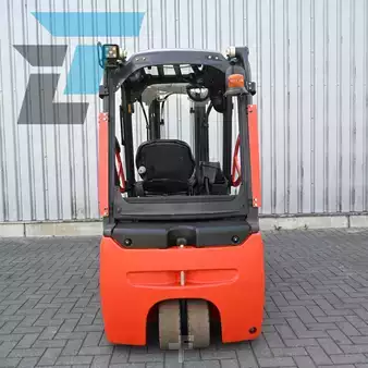4-wiel elektrische heftrucks 2015  Linde E18L-02 (7)