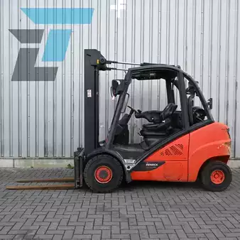 Gas gaffeltruck - Linde H35T-02 LPG (1)