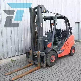 Gas gaffeltruck - Linde H35T-02 LPG (2)