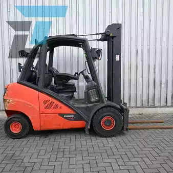 Gas gaffeltruck - Linde H35T-02 LPG (4)