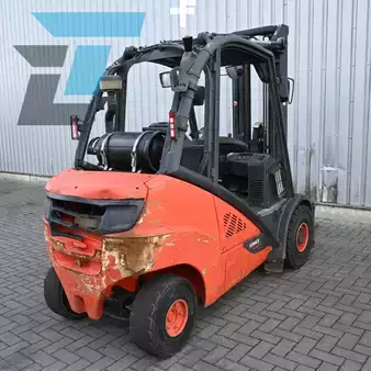 Gas gaffeltruck - Linde H35T-02 LPG (7)