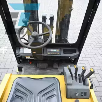 Elektromos 3 kerekű 2000  Yale ERP 18 ATEF (15)