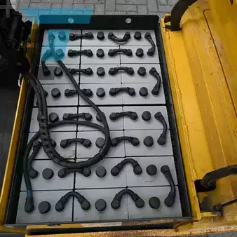 Elektromos 3 kerekű 2000  Yale ERP 18 ATEF (18)