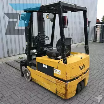 Elektromos 3 kerekű 2000  Yale ERP 18 ATEF (9)