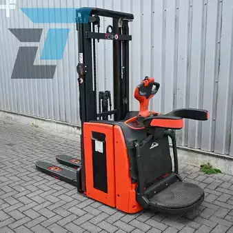 Ruční vysokozdvižný vozík 2020  Linde L14AP Elektrische Stapelaar (3)