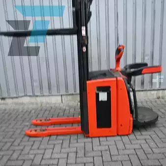 Ruční vysokozdvižný vozík 2020  Linde L14AP Elektrische Stapelaar (5)