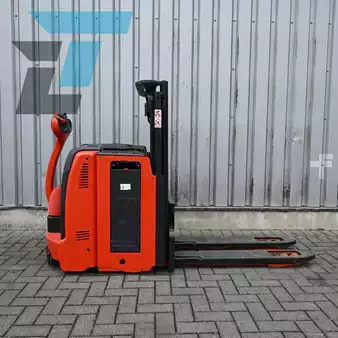 Ruční vysokozdvižný vozík 2019  Linde D12 (6)
