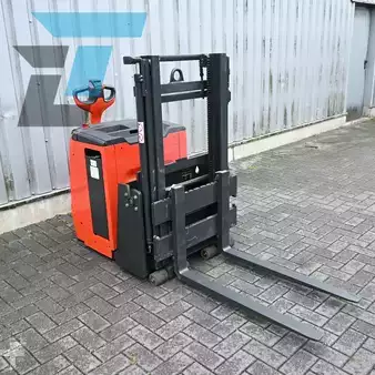 Ledestabler 2020  Linde L06AC Elektrische vrijdragende stapelaar (11)