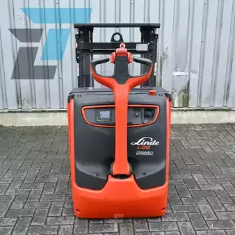 Ledestabler 2020  Linde L06AC Elektrische vrijdragende stapelaar (6)