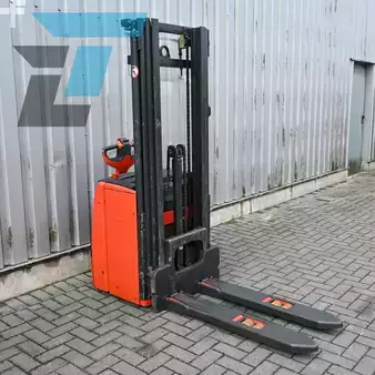 Ledstaplare 2015  Linde L14 Elektrische stapelaar (12)