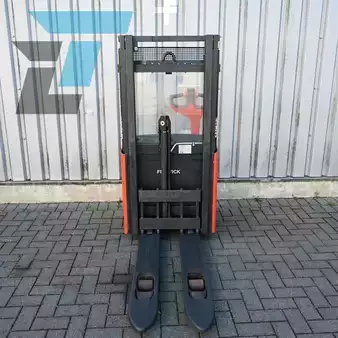 Pallestabler 2018  Linde L12 Elektrische stapelaar (10)