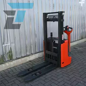 Pallestabler 2018  Linde L12 Elektrische stapelaar (2)
