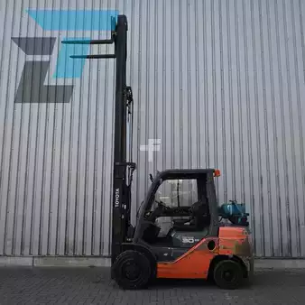 Carrelli elevatori GPL 2012  Toyota 02-8FGF30 LPG Heftruck (5)