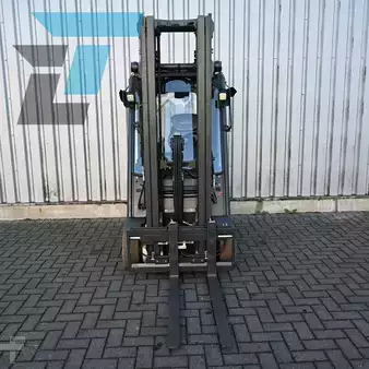 4-wiel elektrische heftrucks 2020  Linde E12-02 Elektrische heftruck (10)