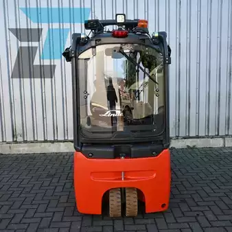 4-wiel elektrische heftrucks 2020  Linde E12-02 Elektrische heftruck (7)