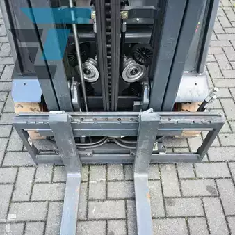 4-wiel elektrische heftrucks 2018  Linde E16-02 Elektrische heftruck (13)