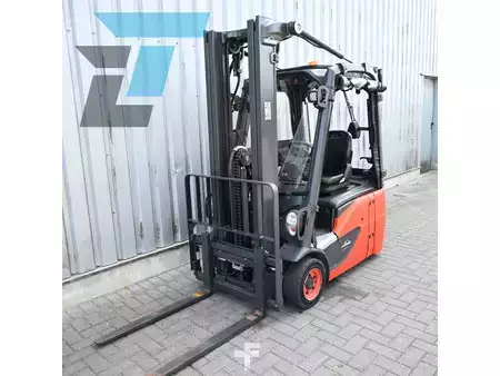 Elektryczne 3-kołowe 2019  Linde E16C-02 Linde E16C-02 Elektrische heftruck (2)