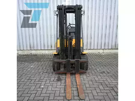 Elektromos 4 kerekű 1996  Hyster J2.50XM Elektrische heftruck (10)
