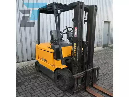 Elektromos 4 kerekű 1996  Hyster J2.50XM Elektrische heftruck (11)
