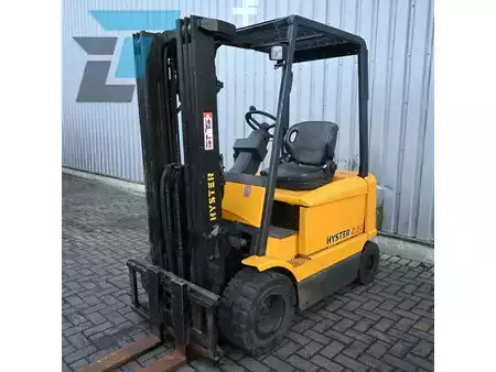 Elektromos 4 kerekű 1996  Hyster J2.50XM Elektrische heftruck (12)